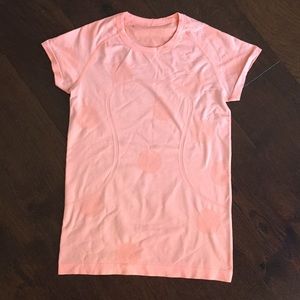 Lululemon swiftly tee